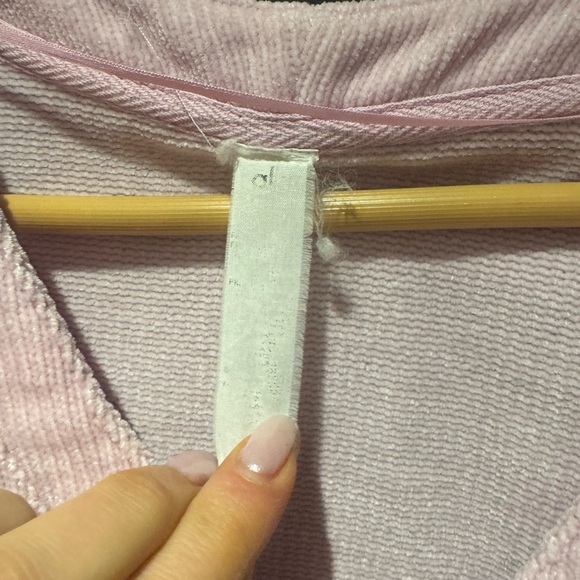ALO Yoga sugarplum pink chenille cardigan loungewear top - Picture 6 of 6